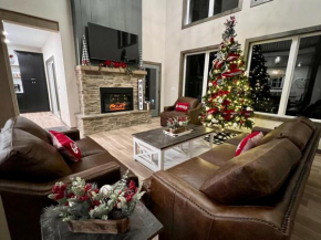 BRAND NEW! Modern Luxury Lakefront Lodge with 2 Pools & FREE Amenities